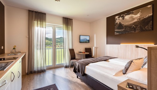 Comfort Room, 1 Bedroom, Kitchenette, Mountain View