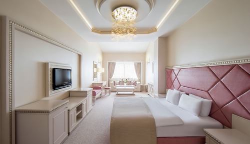 Executive Suite