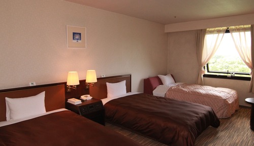 Standard Triple Room, Non Smoking, Golf View
