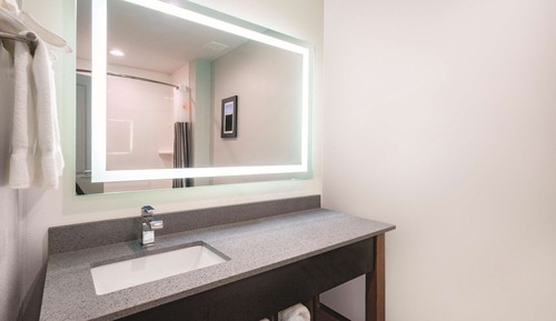 Room, 2 Queen Beds, Accessible, Non Smoking (Mobility/Hearing Impaired Accessible)