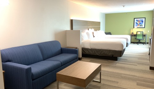 Suite, Multiple Beds, Accessible (Communications)
