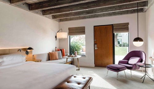 Room, 1 King Bed, Accessible (Saarinen with Shower)