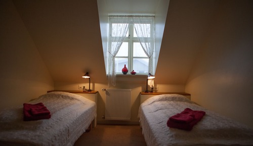 Triple Room, Shared Bathroom