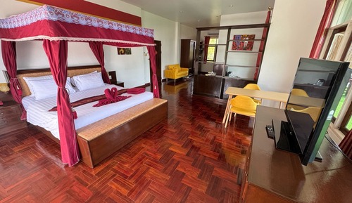 Seaview Apartment