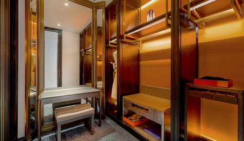 Open-Plan Suite Twin