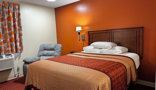 Standard Room, 1 Queen Bed, Non Smoking