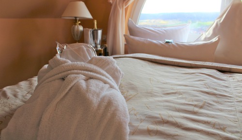 Luxury Suite