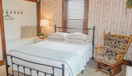 Standard Double Room, Ensuite (Room 3)