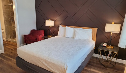 Signature Room, 1 Queen Bed