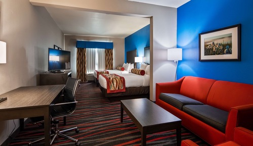 Suite, Multiple Beds, Accessible, Non Smoking (Bathtub with Sofabed)