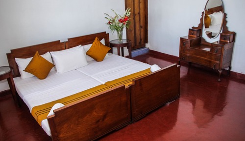 Double or Twin Room, Valley View, Mountainside
