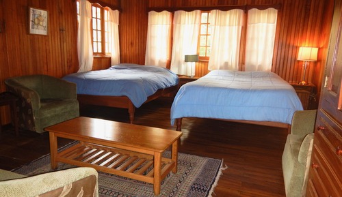Superior Suite, 2 Bedrooms, Fireplace, Lake View (Master)