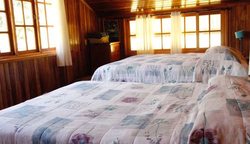 Grand Cabin in Bajo Grande (7mins from hotel)