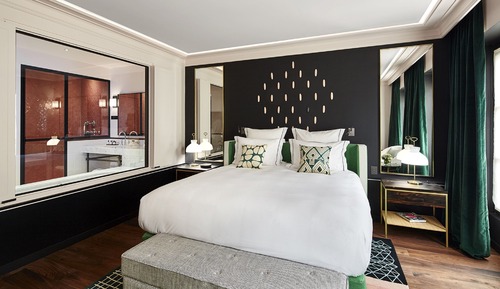 Room (Prestige)