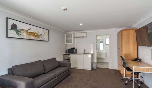 Family Suite, 1 King Bed, Non Smoking, Kitchenette (with Sofabed)