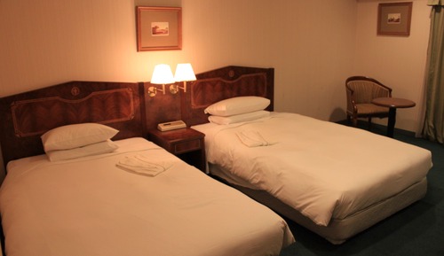 Standard Twin Room, Smoking