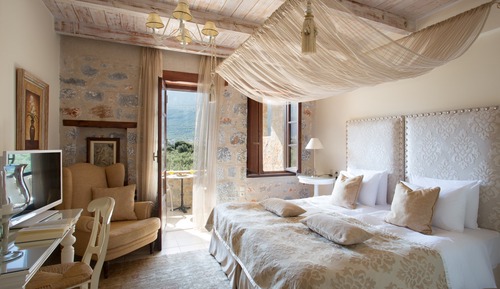 Standard Double Room, Partial Sea View