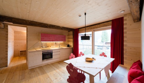 Exclusive Apartment, 2 Bedrooms, Balcony, Mountain View