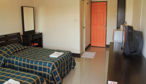 Standard Twin Room