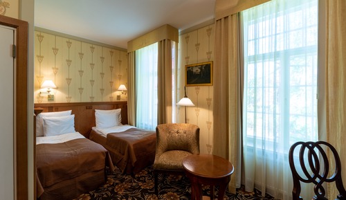 Deluxe Double or Twin Room