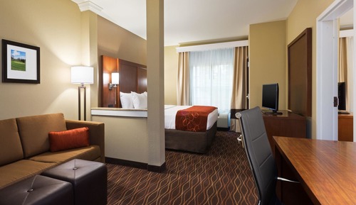 Suite, Multiple Beds, Accessible, Non Smoking