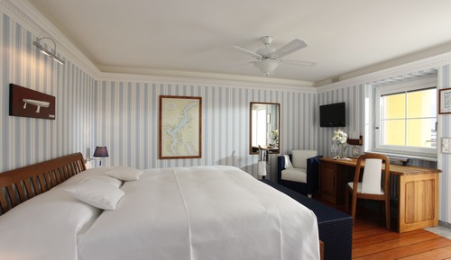Standard Double Room, Partial Lake View (Maritime style)