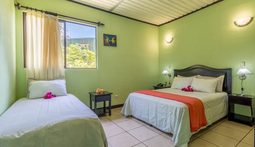Standard Triple Room, Pool Access