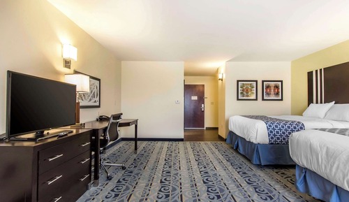 Standard Room, 2 Queen Beds, Non Smoking