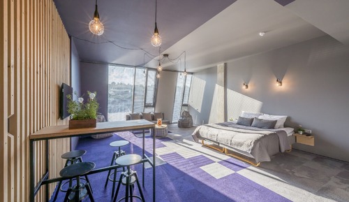 Deluxe Family room