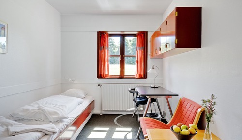 Standard Twin Room (Linen Excluded)