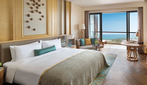 Luxury Room, 1 King Bed, Club Lounge Access, Ocean View