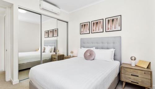 1 Bedroom Deluxe Apartment