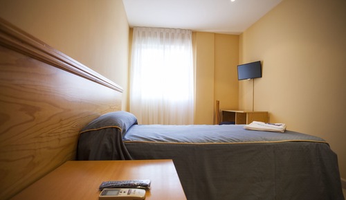 Standard Single Room, Private Bathroom
