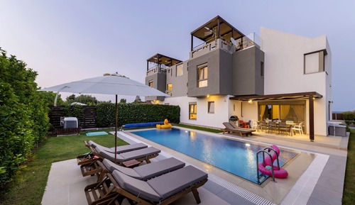 Luxury Villa, 4 Bedrooms, Private Pool, Beachfront (Alex)