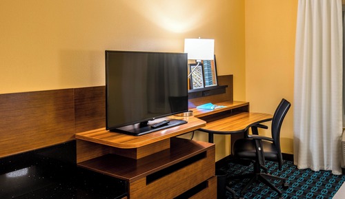 Room, 1 King Bed, City View (Hearing Accessible)