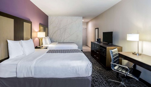 Room, 2 Queen Beds, Accessible, Non Smoking (Mobility/Hearing, Tub w/ Grab Bars)