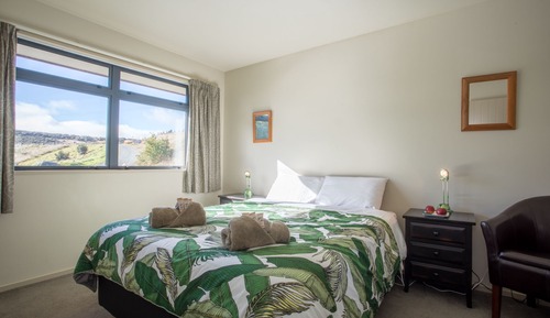 Comfort Room, Hill View