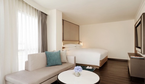 Suite, 3 Bedrooms, Non Smoking, City View