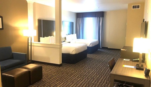 Suite, 2 Queen Beds, Non Smoking