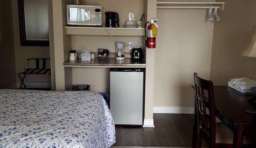 Classic Room, 2 Double Beds (Blue Jay)