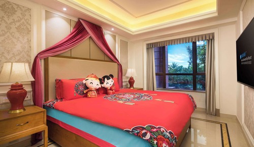 Honeymoon Suite, 1 King Bed, Poolside