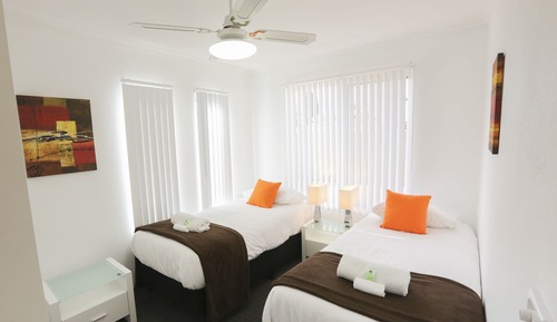 Urban - 2 Bedroom with Courtyards 