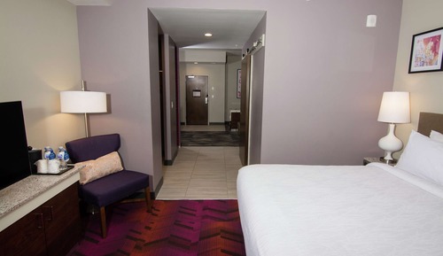 Junior Suite, 1 King Bed, Non Smoking