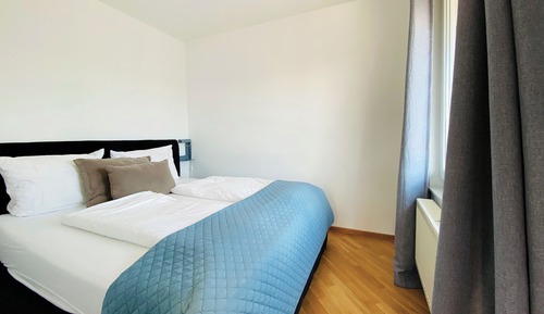 Luxury Penthouse, 1 King Bed, Balcony, City View
