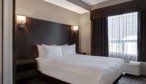 Junior Suite, 1 Queen Bed with Sofa bed, Non Smoking