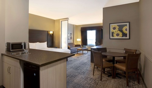 Family Suite, 2 Queen Bed, Non Smoking