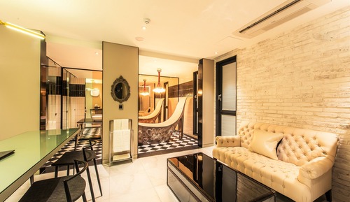[Chicken/Beer PKG] Residence Deluxe Room