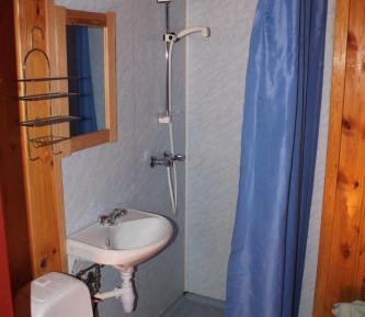 Basic Cottage with private bathroom