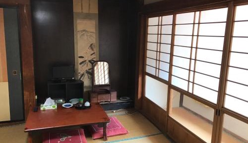 Economy Triple Room