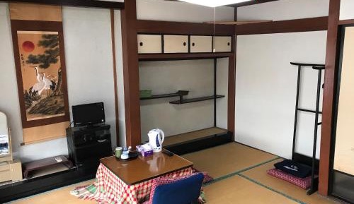 Economy Twin Room
